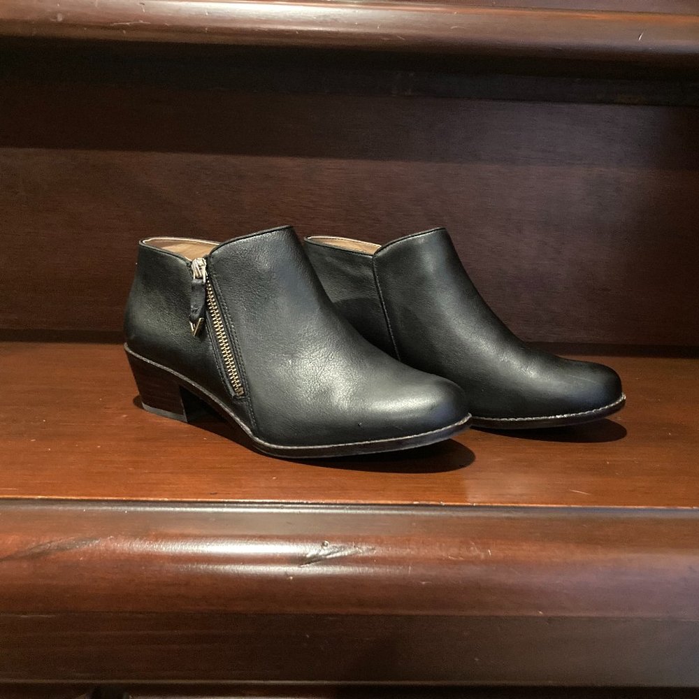 Vionic Black Jolene Leather Booties